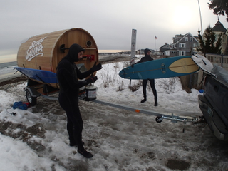 Illustration for article titled This Mobile Sauna Will Warm You Up After Surfing A Snowy Beach